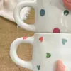 Ganando popularidad lenta pero seguramente: un juego de taza y platillo de cerámica de lunares de alta calidad y estéticamente agradable, perfecto para uso doméstico, el té de la tarde y disfrutar de bebidas.