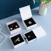 Cajas de papel para almacenamiento de joyería texturizada al por mayor, cajas de cajón para anillos, cajas para pendientes, pulseras, colgantes, collares, cajas de embalaje para joyería