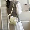 Bolso Bandolera Fresco Estudiante Coreano Bolso de Hombro de Color de Contraste Cosido Nuevo 2025 Moda Elegante Bolso Cubo Simple