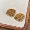 Pendientes de Botón Cuadrícula de Plata con Forma de Rombo Transfronterizos Europeos y Americanos Pendientes de Nicho de Alta Gama para Mujer Moda Temperamento Joyería de Oreja de Lujo Ligero Venta al por Mayor