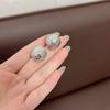 Aretes Populares Transfronterizos Europeos y Americanos de Metal Esférico con Textura Cepillada, Modernos y Elegantes, Versátiles y Populares Aretes Únicos para Ir al Trabajo