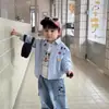 Conjunto Infantil 2026 Primavera Novo Camisa de Manga Longa Xadrez do Mickey Calça Jeans Casual de Desenho Animado para Bebê Tendência Legal
