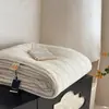 Manta de algodón tejida con patrón de nubes de grado A para otoño e invierno, adecuada para camas individuales o dobles, lavable a máquina, suave y cómoda para dormir, engrosada para abrigar, e ideal para primavera, otoño e invierno