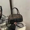 Bolsa Transversal de Ombro Único com Textura Simples Tendência da Moda Primavera 2026 Bolsa Casual Personalizada Novo Estilo Bolsa Concha Feminina