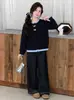 Conjunto de dos piezas de suéter de punto para niñas, nuevo estilo otoño 2026, pantalones de pierna ancha adelgazantes, conjunto de cárdigan de dos piezas simuladas para niños mayores