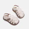 Sandálias Fechadas com Solado Macio para Meninas, Sapatos de Princesa Antiderrapantes de Verão para Crianças, Sapatos de Caminhada com Laço de Tecido para Meninas Pequenas, Versátil