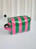 Bolsa de Cosméticos Rayada Brillante Macaron Bolsa de Almacenamiento Portátil de PVC Impermeable Bolsa de Tocador Portátil de Viaje para Mujer Gran Capacidad