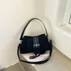 Ruien 2026 Otoño Moda Retro Tendencia Bolso de un solo hombro Alta Estética Nicho Elegante Casual para el día a día Bolso cruzado