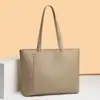 Exportação Transfronteiriça para Europa e América Nova Grande Moda Couro Macio Bolsa de Ombro Feminina Versátil para Meia-Idade Bolsa Tote