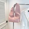 Bolsa Grande Capacidade Estilo Punk Hot Girl para Mulheres, Verão 2026 Nova Tendência de Nicho Sob o Braço Retro com Tachas para o Dia a Dia