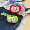 Nuevos Accesorios de Muñeca de Manzana de Peluche de Dibujos Animados con Caras Lindas, Ropa de Fruta, Pines para Bolsos, Figuras Decorativas DIY