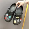 Nueva colección de verano 2026: Sandalias de mujer a la moda y casuales con diseño de punta cerrada, con un estilo moderno y perforado, perfectas para la playa y para usar al aire libre