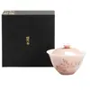 Conjunto de Chá Gaiwan Flor de Pessegueiro Pintado à Mão por Mingzhishan, Peça Artística com Cor Sob Esmalte em Vermelho Fumê, Adequado para Uso Doméstico