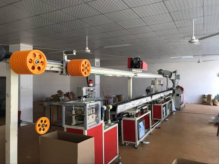 耗材的车间图片 (4)