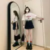 Camiseta de Manga Corta para Mujer 2026 Nuevo Popular Verano Blanca Hombro Recto Algodón Puro Holgada de Media Manga Diseño de Nicho Superior