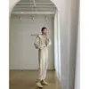 Moletom Elegante Retro Chic Coreano Outono e Inverno com Gola Grande Soltinho Curto Manga Longa + Calça Casual de Cintura Alta para Mulheres