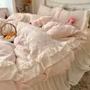 Juego de Cuatro Piezas Grueso Cálido de Invierno Estilo Encaje de Leche Estilo Coreano Estilo Princesa Estilo Falda de Cama Funda de Edredón de Coral Fleece Sábana