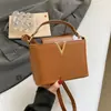 Bolsa Transversal Simples de Ombro Único para Mulheres, Casual Cor Sólida, Novo Estilo Primavera 2026, Fashion, Grande Capacidade, Estilosa, Retrô