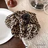 Pinza de Nube Estampado Leopardo Coreano para Mujer Otoño e Invierno Retro Pinza de Tiburón Grande en la Parte Posterior de la Cabeza Pasador Pasador para Cola de Caballo Adorno para el Cabello