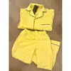 Pijama Casual de Estilo Coreano Suave con Rayas Amarillas de Manga Larga para Mujer 2026 Primavera y Otoño Holgado Casual Ropa para el Hogar