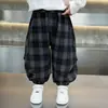 Pantalones para Niños Estilo Primavera y Otoño 2026 Nuevo Estilo Coreano Atractivo Ropa de Otoño para Niños Pequeños y Medianos Pantalones a Cuadros Pantalones Harem Casuales para Niños