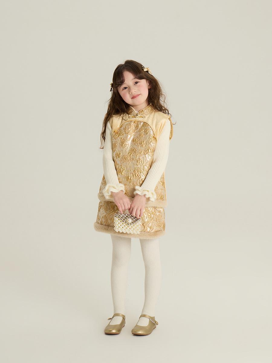 241213yiyijia80830.jpg
