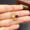 Accesorios de Colgante de Granate Natural para Mujer Nicho Gama Alta Joyería de Plata 925 6*6mm Joyería de Moda Fábrica Venta al por Mayor