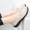 Zapatos de una sola capa para mamá de primavera, suela blanda, zapatos de cuero para mediana edad, cómodos, ligeros, zapatos casuales para mediana edad y personas mayores, talla grande, slip-on, zapatos de trabajo
