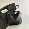 Bolsa de Ombro Grande e Elegante para o Dia a Dia de Mulheres 2026 Nova Moda Retrô Bolsa Tote Versátil de Nicho