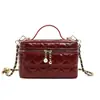 Bolso bandolera para mujer, bolso de hombro de alta gama con forma de caja, nuevo estilo 2026, bolso de mano pequeño inspirado en Chanel con cadena de patrón de diamantes, bolso cuadrado pequeño, transfronterizo