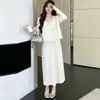 Roupas de maternidade para o outono: doce, moderno, estilo delicado, vestido de alça com cardigã de renda, novo conjunto de malha de duas peças estilo coreano