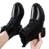 Botas Martin Femininas 2026 Outono Inverno Estilo Britânico Versátil Sola Grossa Botas de Couro Femininas Botas Curtas Botas de Cano Alto Femininas Celebridade da Internet Botas de Algodão com Plus Velvet Femininas