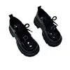 Sapatos loafer de sola macia e sola grossa estilo britânico para mulheres, nova moda outono 2026, sapatos pequenos de couro simples, sapatos de salto único versáteis para aumentar a altura