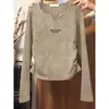 Camiseta de mujer de algodón puro con cuello en V, manga larga, diseño único, pliegues laterales, ceñida a la cintura, corte ajustado, color caqui, top de otoño