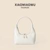 Bolso Media Luna de Verano Nicho Color Caramelo Superficie Brillante Charol PU Bolso de Mano para Niña de Alto Nivel Combinable Bolso de Hombro Único para Axila