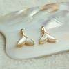 Pingente de cauda de peixe de concha natural branca arqueada cravejado de ouro 14K acessórios de joias artesanais diy Pingente Dourado