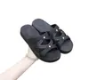 Venta al por mayor de fabricante, Chanclas de plástico para mujer, Sandalias de punta abierta para uso en casa y al aire libre, Opciones multicolor, Chanclas tipo slip-on estilo mamá