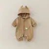Macacão Bebê 2026 Outono Recém-nascido Criança Pequena Roupa Externa Fofo Bebê Menino Macacão com Capuz Roupa de Engatinhar para Bebê