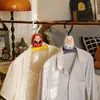 Perchero divertido con forma de Daruma, para uso doméstico, antideslizante, a prueba de viento, percha de plástico, gancho de almacenamiento multifuncional, artículo de decoración para el hogar