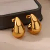 Pendientes Geométricos de Mariposa Europeos y Americanos Pendientes Chapados en Oro de 18K de Acero Inoxidable Pendientes de Diseño de Nicho Pendientes Personalizados de Mariposa para Mujer