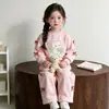 Conjunto de primavera y otoño para niñas, sudadera de moda popular estilo coreano con lazo y pantalones de pierna ancha, conjunto de dos piezas estilo callejero de celebridad de internet para niños