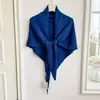 Xale de Tricô Grosso Cor Lisa Estilo Coreano para Mulheres Outono Inverno Macio Grudando Versátil Cachecol Triângulo Grande Simples Aquecedor de Pescoço Peça de Roupa Externa