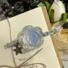 Beleza requintada! Grampo de cabelo com flores salpicadas de strass! Grampo lateral doce de flor com diamante brilhante de alta qualidade, acessórios de cabelo para mulheres