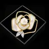 Broche de Ropa Elegante y de Alta Gama de Nicho, Broche de Camelia Estilo Coreano, Corsage de Perlas de Alta Gama, Pin para Traje