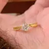 Impresionante anillo de diamantes vintage, diseño de nicho retro exquisito de lujo ligero con un toque de alta gama y artesanía intrincada