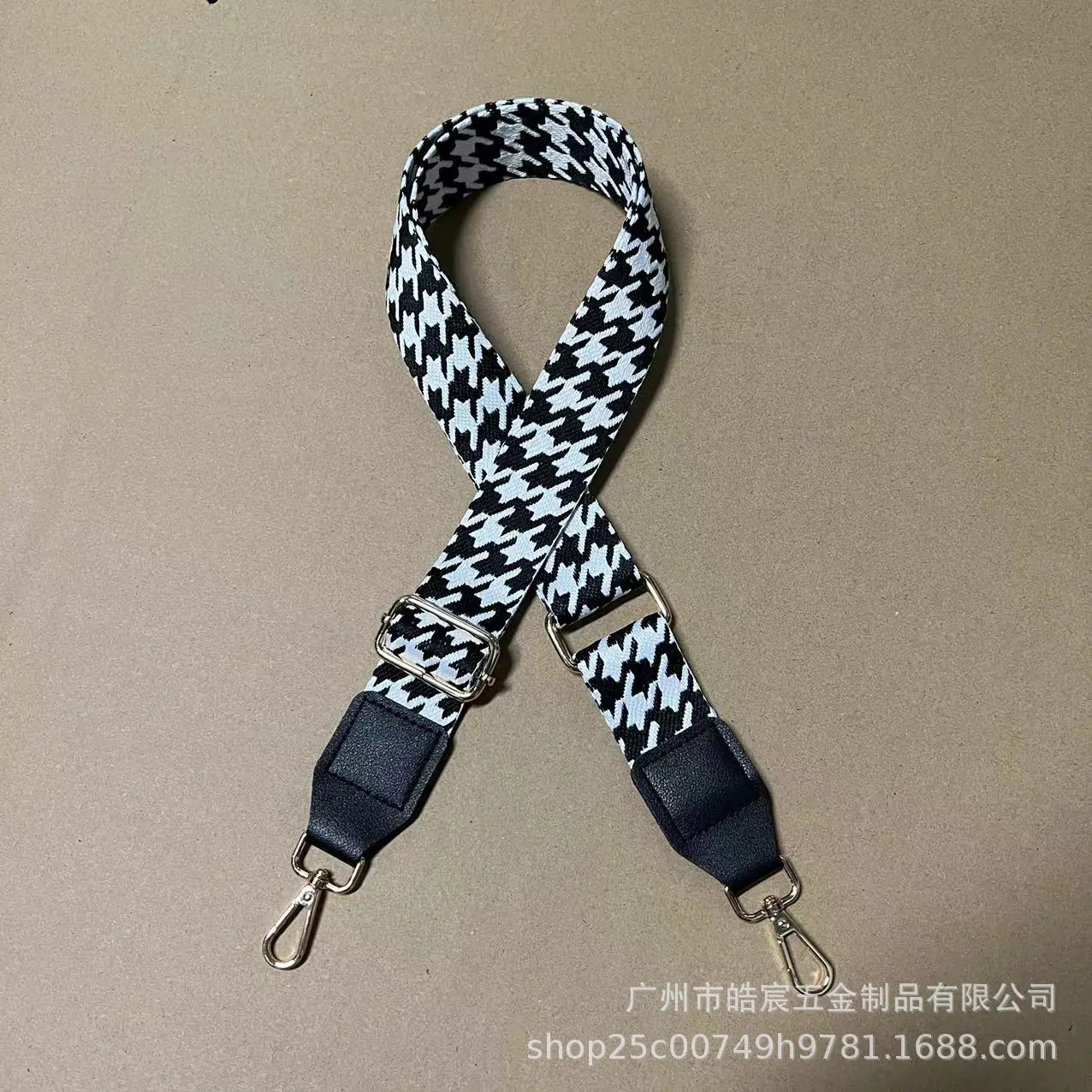 3.8黑白大千鸟格-黑皮.jpg