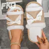 Pantuflas de algodón peluche con lazo, nuevo estilo para interior y exterior, tamaño pequeño, en stock, pantuflas cómodas y esponjosas