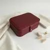 Caja de embalaje para joyería de cuero PU operada de fábrica, caja de joyería larga con botón a presión para uñas postizas, pendientes, collares y joyería, con impresión personalizada