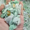 Vendas Diretas da Fábrica Jade Tricolor Natural A Mercadoria Folhas Pequenas Atacado Boutique Folhas de Jade Acessórios Material Acessórios diy