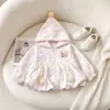 Estilo Novo de Início de Outono Estação Primavera e Outono Jaqueta Estilo Outono para Meninas Cardigã Fino para Bebê Roupas de Outono para Bebê Menina Jaqueta com Formato de Botão